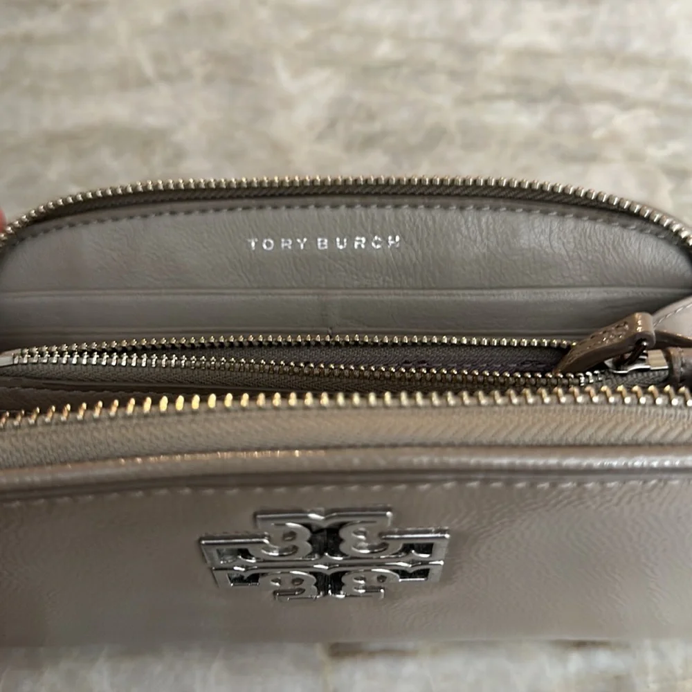 Tory Burch wallet - Picture 4 of 4